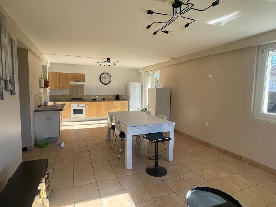 Appartement Independant En Rdc Chez Habitant 란네메장 외부 사진