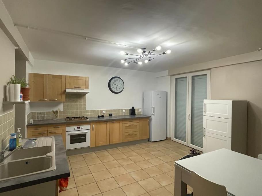 Appartement Independant En Rdc Chez Habitant 란네메장 외부 사진